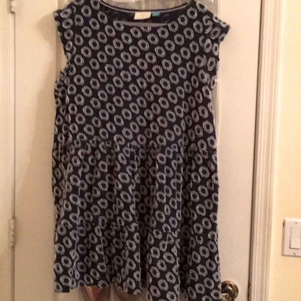 Comfy plus size mini dress by Anthropology! Wear alone or with leggings.